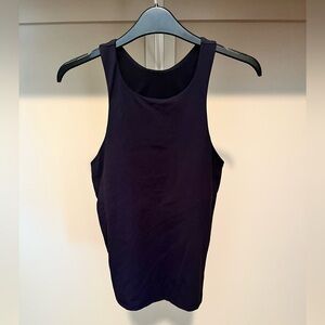 All in Motion Black Fitted Sleeveless Tank Top